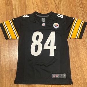 im selling a Antonio Brown Steelers jersey nfl grade…